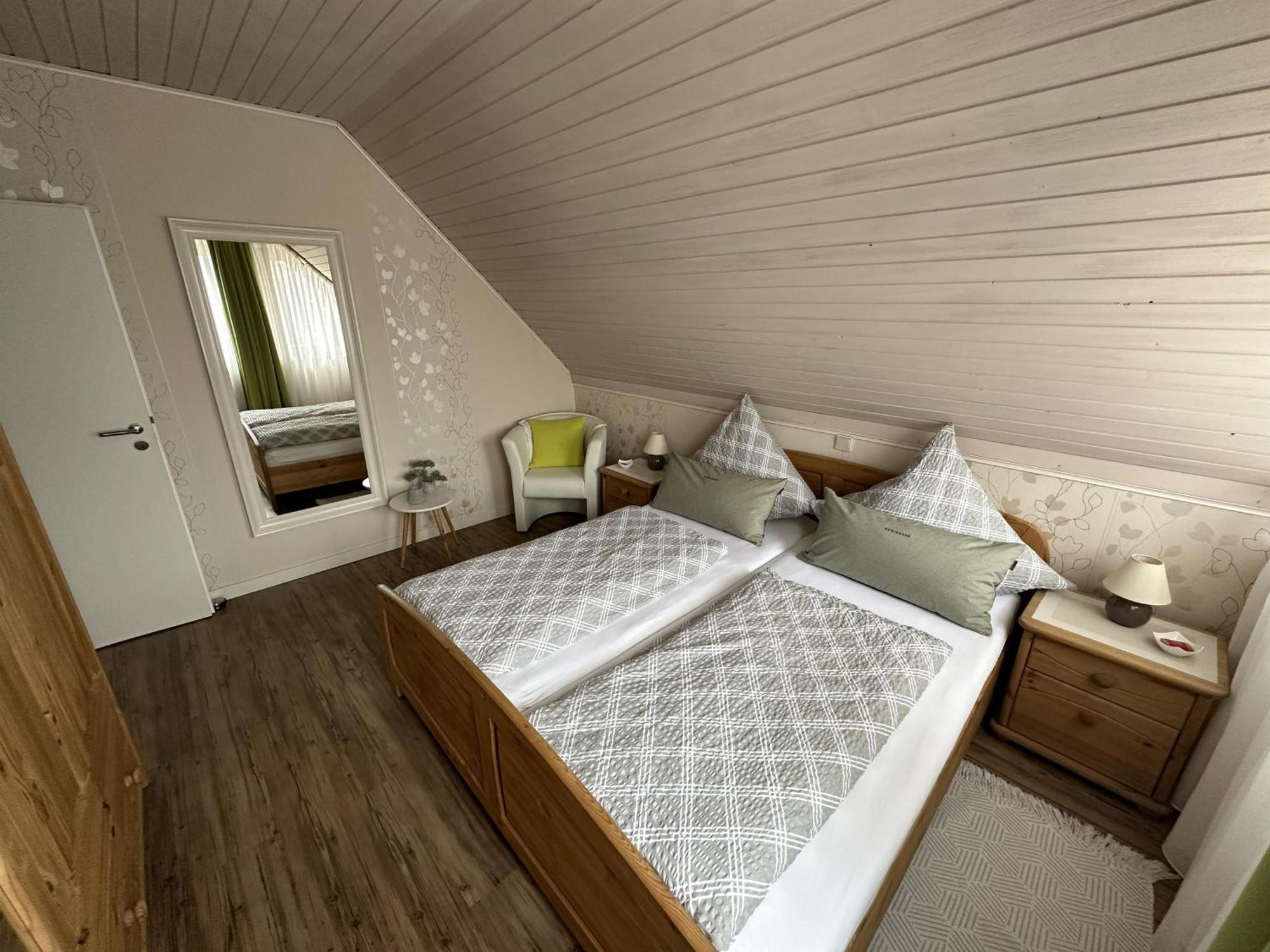 Ferienwohnung Traumpfadblick Rhens Esterno foto